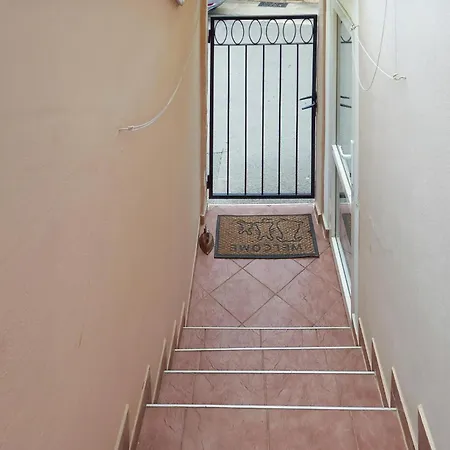 2 Bedroom Awesome In * ザトン
