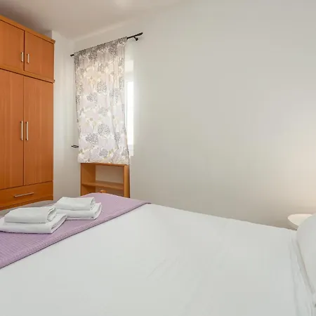 2 Bedroom Awesome In * ザトン