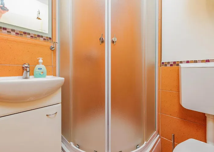 2 Bedroom Awesome In * Затон