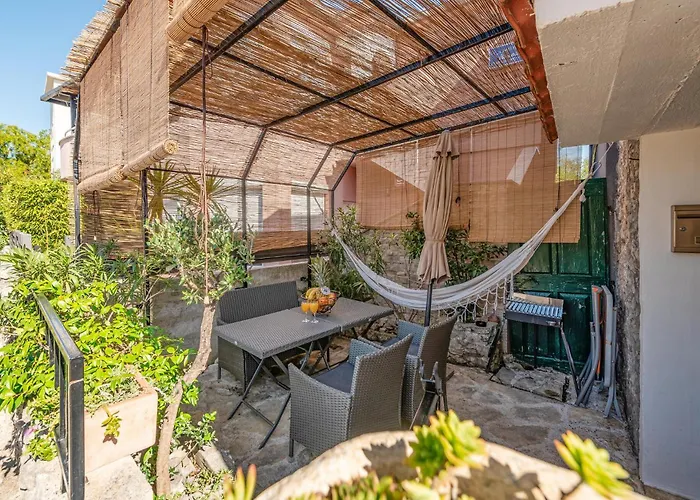 2 Bedroom Awesome In Дом отдыха *