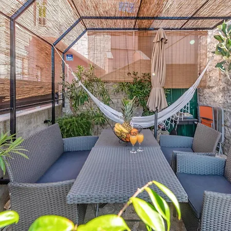2 Bedroom Awesome In