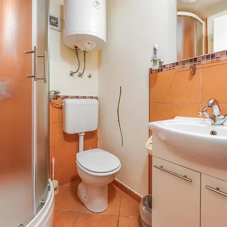 2 Bedroom Awesome In