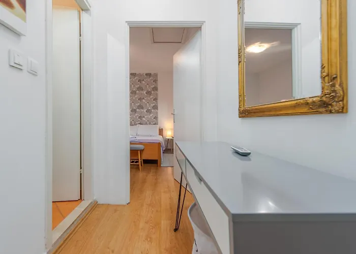 2 Bedroom Awesome In Сasa de vacaciones *